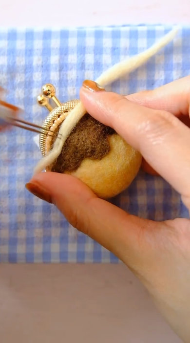 羊毛フェルト 水をかける たこ焼き タコ ミニポシェット メイキング 水フェルト